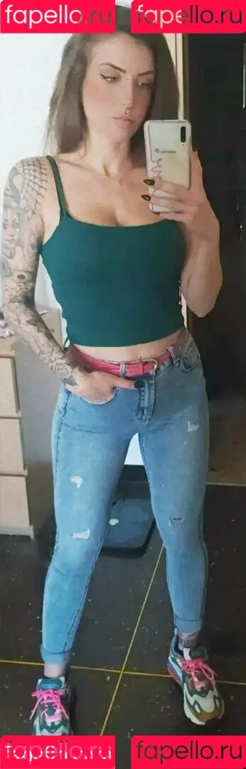 elisa.snippop Onlyfans Photo Gallery 