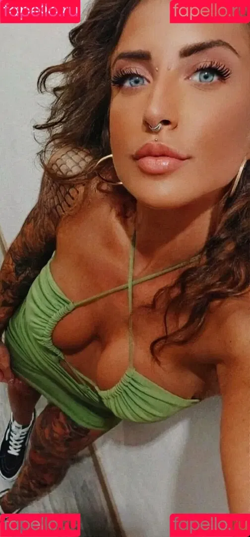 elisa.snippop Onlyfans Photo Gallery 