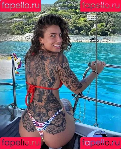 elisa.snippop Onlyfans Photo Gallery 