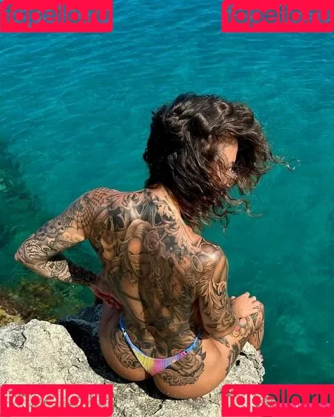 elisa.snippop Onlyfans Photo Gallery 