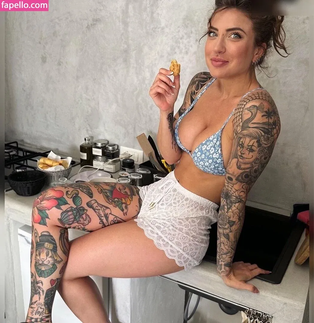 elisa.snippop Onlyfans Photo Gallery 