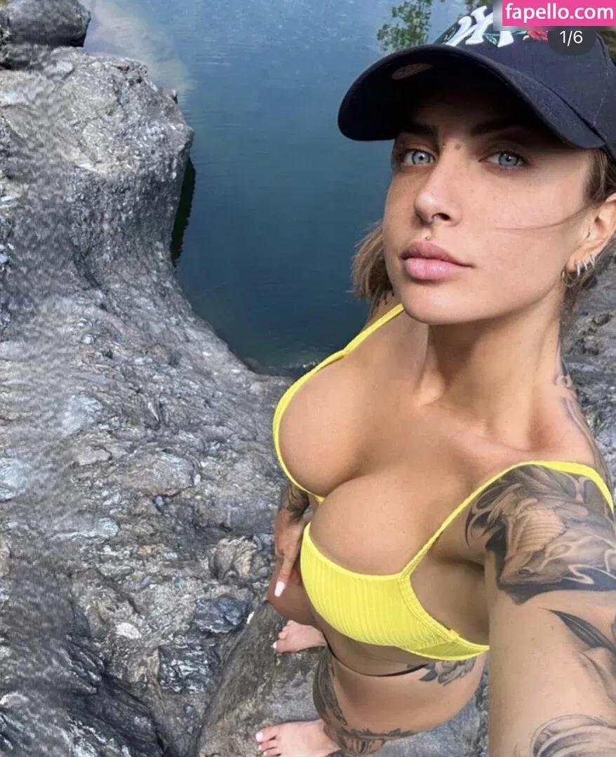 elisa.snippop Onlyfans Photo Gallery 