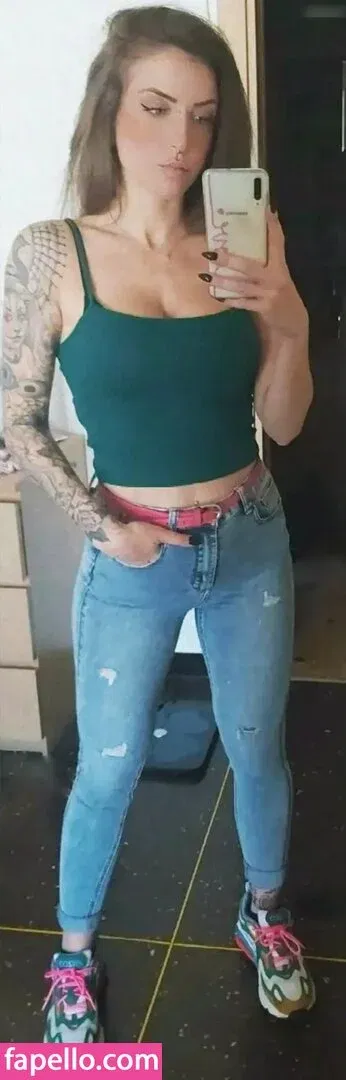 elisa.snippop Onlyfans Photo Gallery 