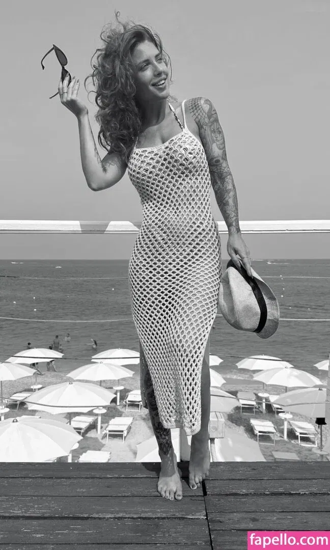 elisa.snippop Onlyfans Photo Gallery 