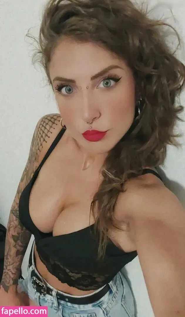 elisa.snippop Onlyfans Photo Gallery 