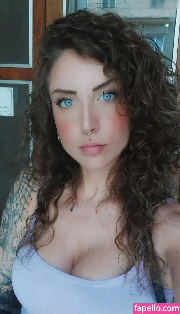 elisa.snippop Onlyfans Photo Gallery 