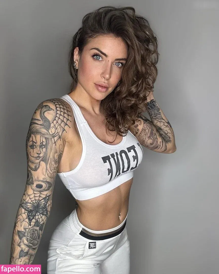 elisa.snippop Onlyfans Photo Gallery 