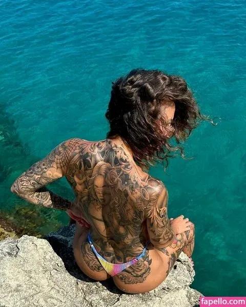 elisa.snippop Onlyfans Photo Gallery 