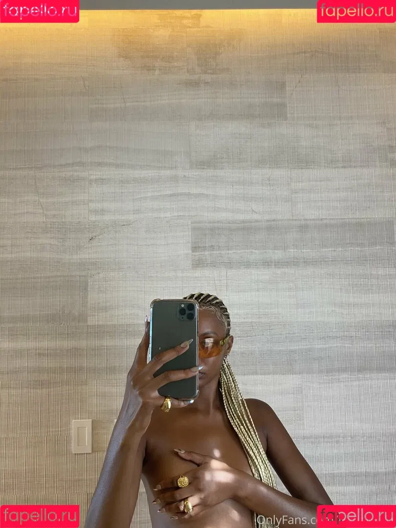 Tiana Parkr / tianaparkr Onlyfans Photo Gallery 