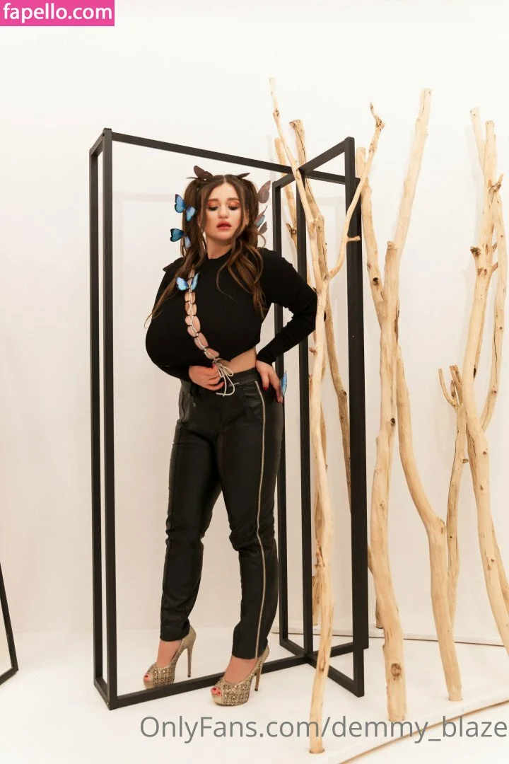 Demmy Blaze Onlyfans Photo Gallery 