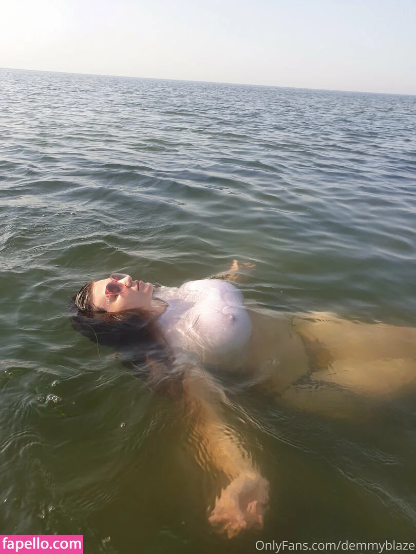 Demmy Blaze Onlyfans Photo Gallery 