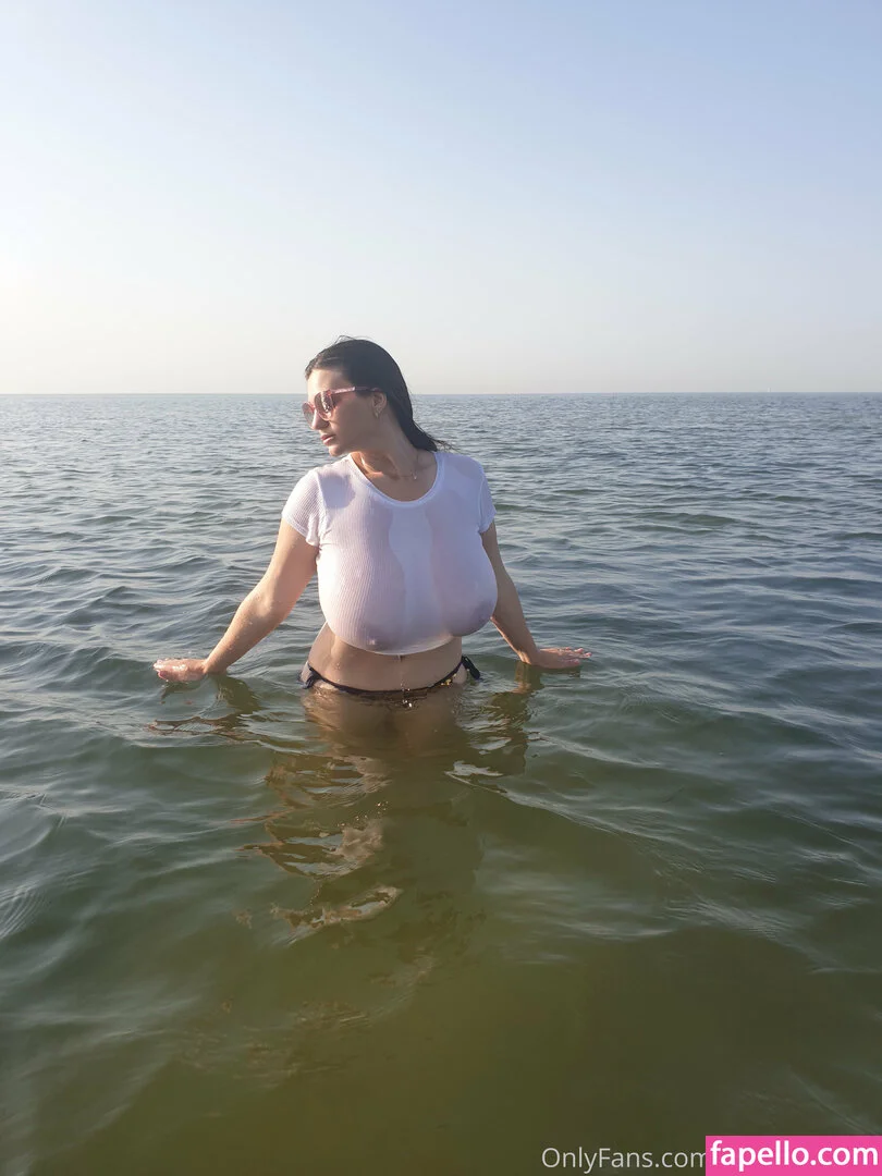 Demmy Blaze Onlyfans Photo Gallery 