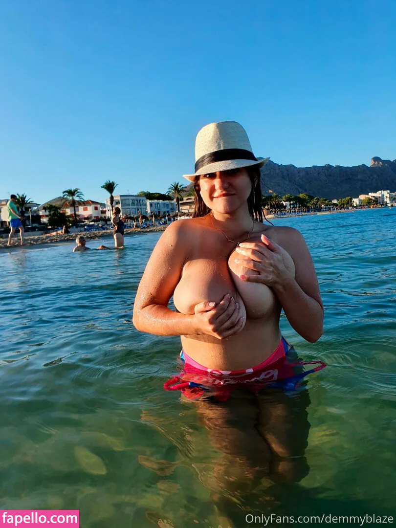 Demmy Blaze Onlyfans Photo Gallery 