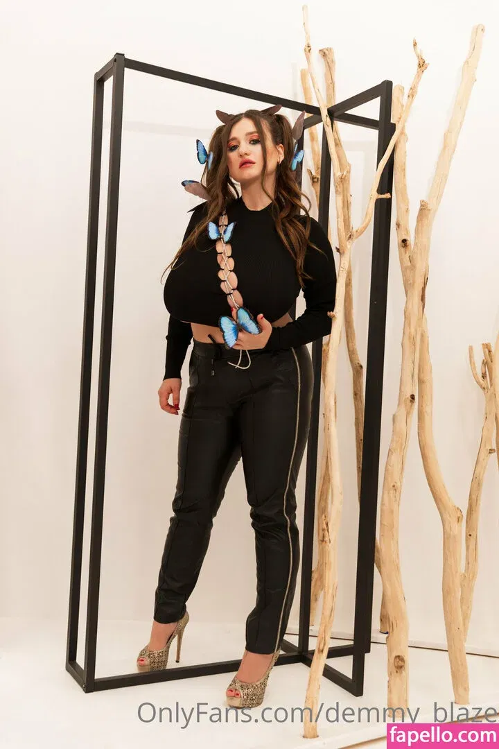 Demmy Blaze Onlyfans Photo Gallery 
