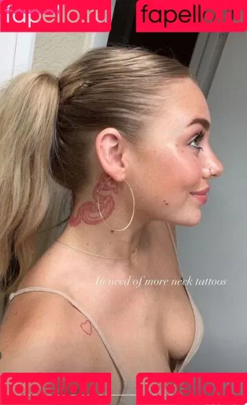 Sophie Riedemann / Sophuckingone / _sophieriedemann / https: Onlyfans Photo Gallery 