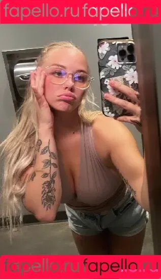 Sophie Riedemann / Sophuckingone / _sophieriedemann / https: Onlyfans Photo Gallery 