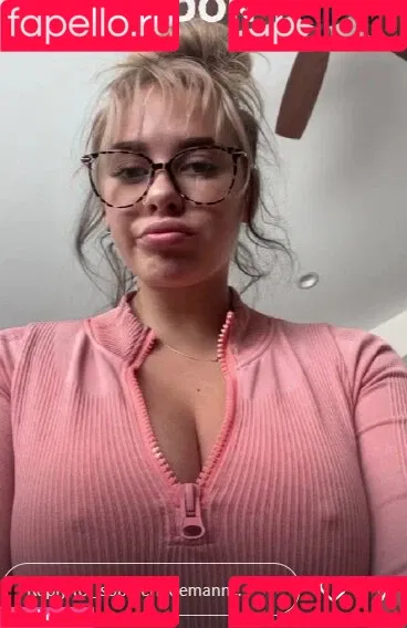 Sophie Riedemann / Sophuckingone / _sophieriedemann / https: Onlyfans Photo Gallery 
