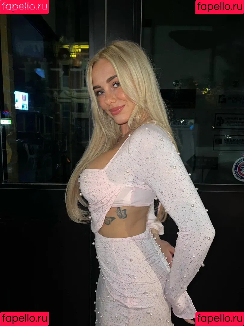 Sophie Riedemann / Sophuckingone / _sophieriedemann / https: Onlyfans Photo Gallery 