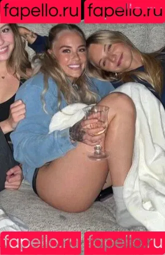 Sophie Riedemann / Sophuckingone / _sophieriedemann / https: Onlyfans Photo Gallery 