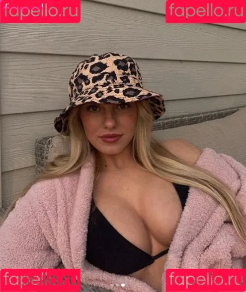 Sophie Riedemann / Sophuckingone / _sophieriedemann / https: Onlyfans Photo Gallery 