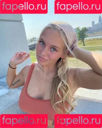Sophie Riedemann / Sophuckingone / _sophieriedemann / https: Onlyfans Photo Gallery 