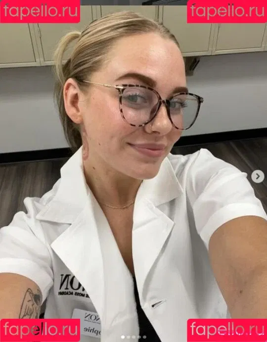Sophie Riedemann / Sophuckingone / _sophieriedemann / https: Onlyfans Photo Gallery 