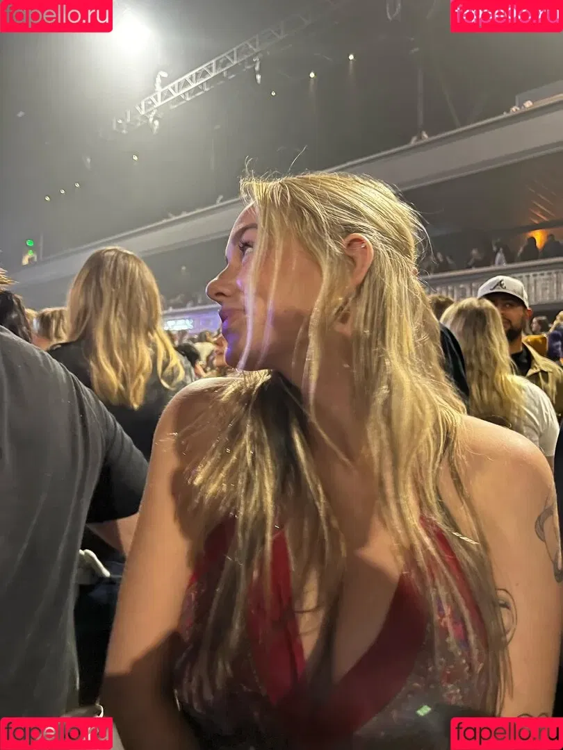 Sophie Riedemann / Sophuckingone / _sophieriedemann / https: Onlyfans Photo Gallery 