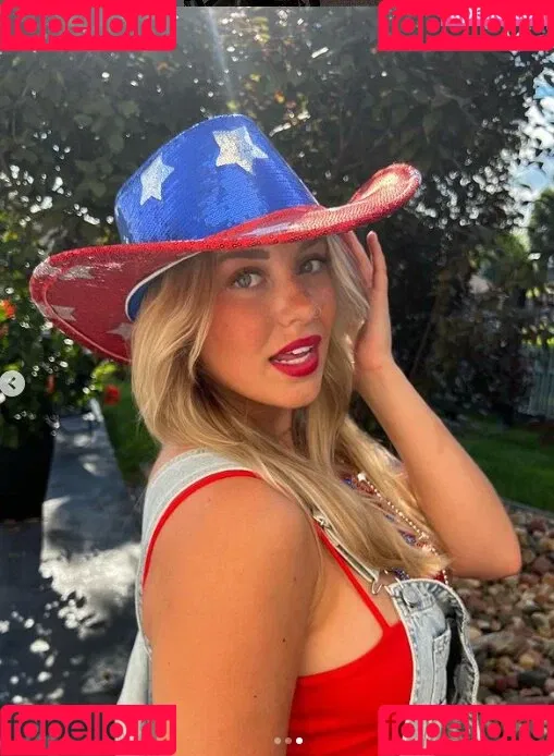 Sophie Riedemann / Sophuckingone / _sophieriedemann / https: Onlyfans Photo Gallery 
