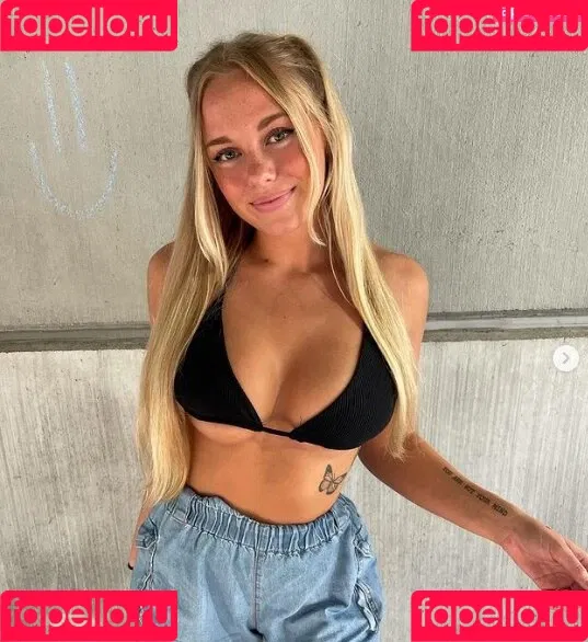 Sophie Riedemann / Sophuckingone / _sophieriedemann / https: Onlyfans Photo Gallery 
