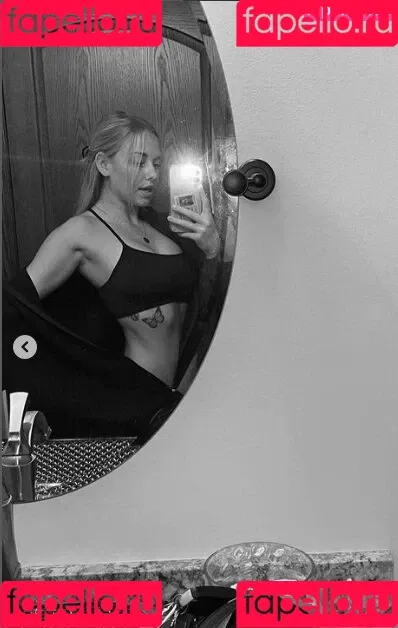 Sophie Riedemann / Sophuckingone / _sophieriedemann / https: Onlyfans Photo Gallery 