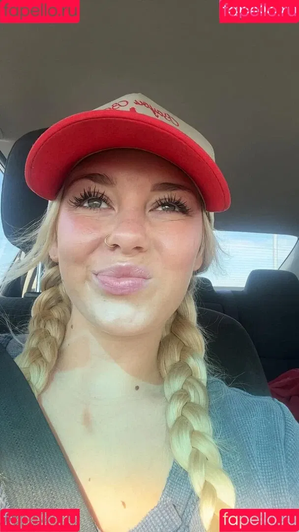 Sophie Riedemann / Sophuckingone / _sophieriedemann / https: Onlyfans Photo Gallery 