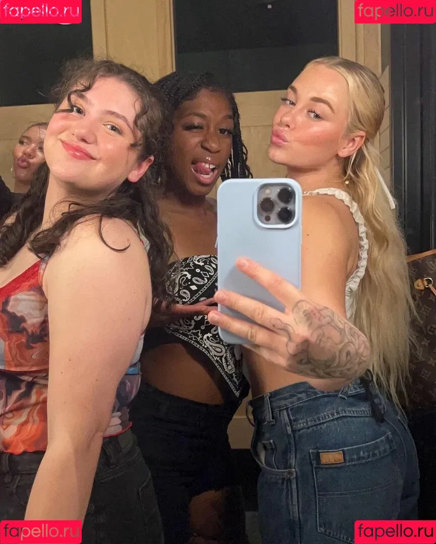 Sophie Riedemann / Sophuckingone / _sophieriedemann / https: Onlyfans Photo Gallery 
