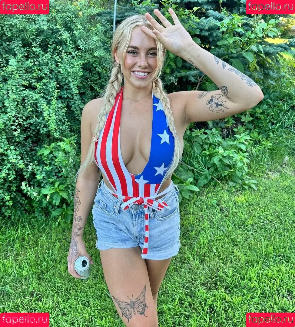 Sophie Riedemann / Sophuckingone / _sophieriedemann / https: Onlyfans Photo Gallery 