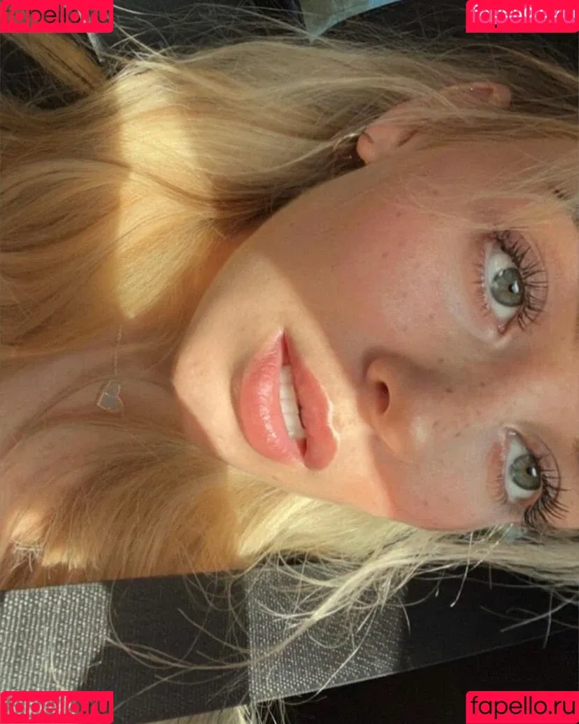 Sophie Riedemann / Sophuckingone / _sophieriedemann / https: Onlyfans Photo Gallery 