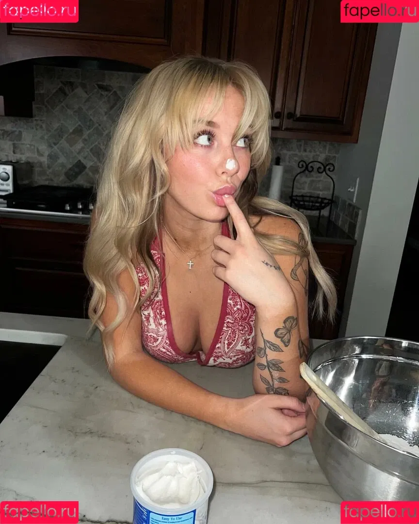 Sophie Riedemann / Sophuckingone / _sophieriedemann / https: Onlyfans Photo Gallery 