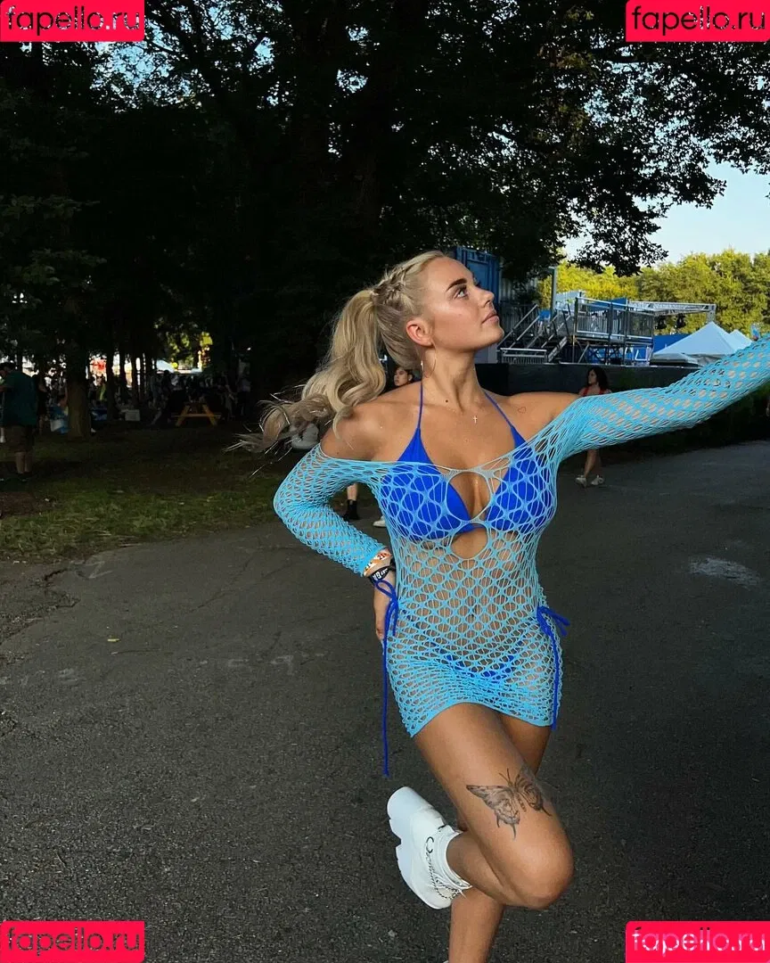 Sophie Riedemann / Sophuckingone / _sophieriedemann / https: Onlyfans Photo Gallery 