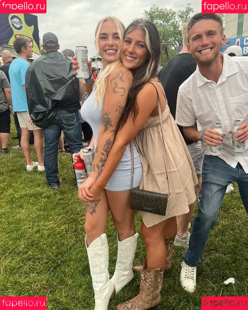 Sophie Riedemann / Sophuckingone / _sophieriedemann / https: Onlyfans Photo Gallery 