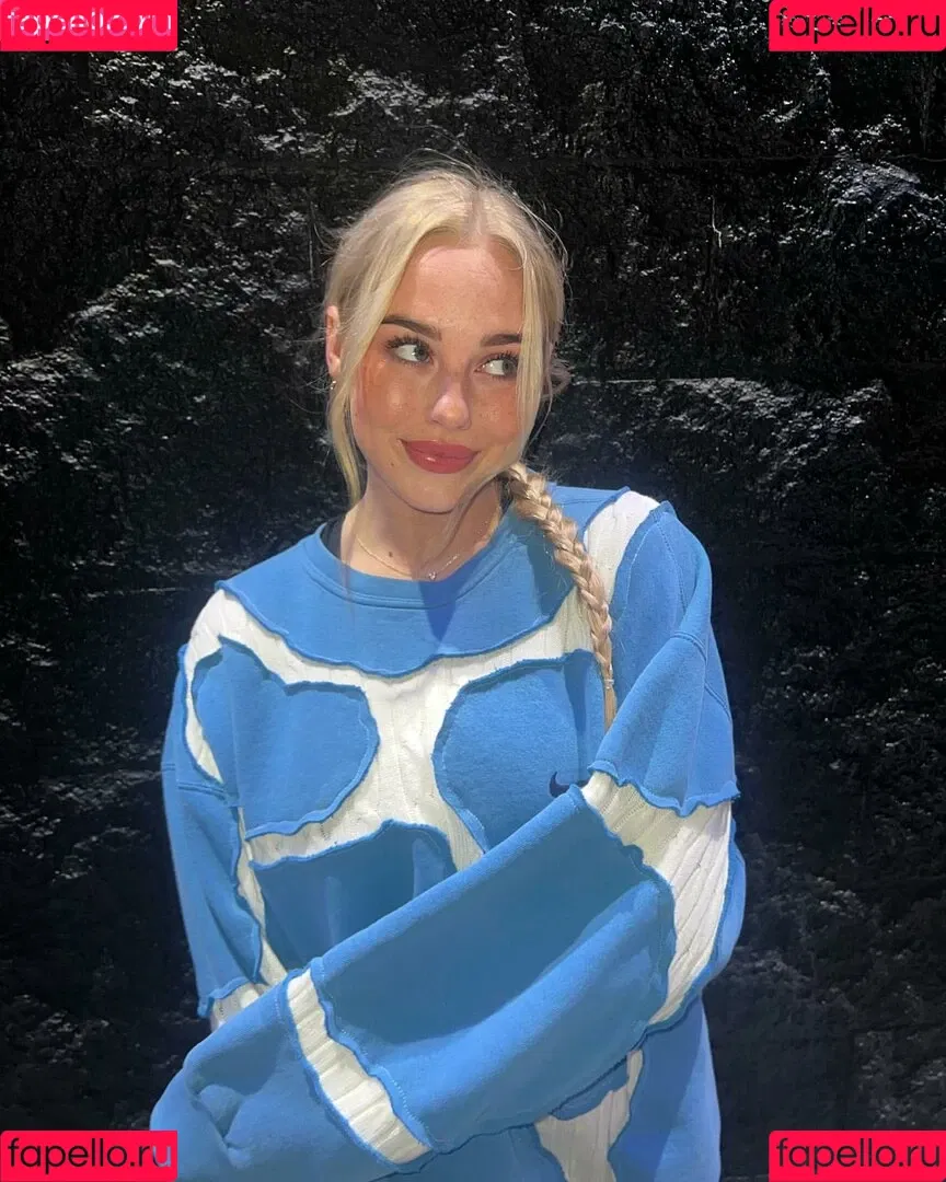 Sophie Riedemann / Sophuckingone / _sophieriedemann / https: Onlyfans Photo Gallery 