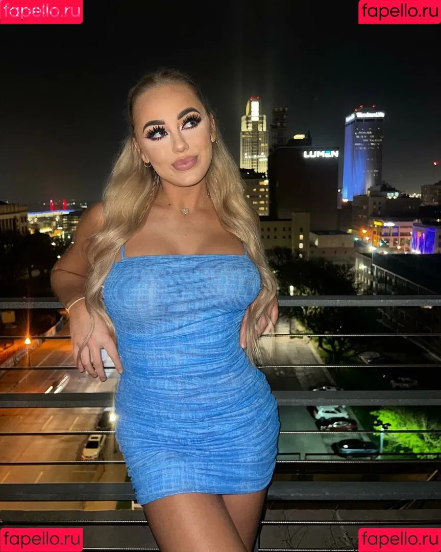 Sophie Riedemann / Sophuckingone / _sophieriedemann / https: Onlyfans Photo Gallery 