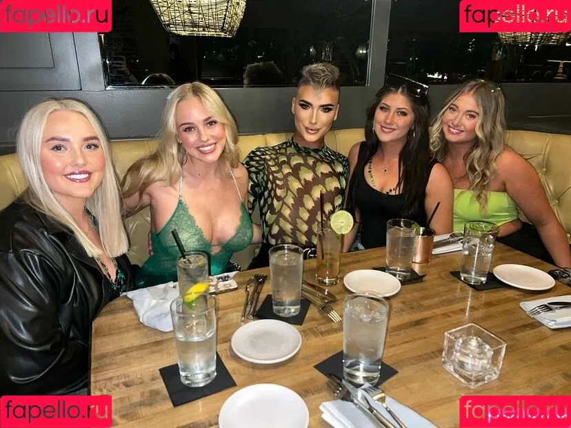 Sophie Riedemann / Sophuckingone / _sophieriedemann / https: Onlyfans Photo Gallery 