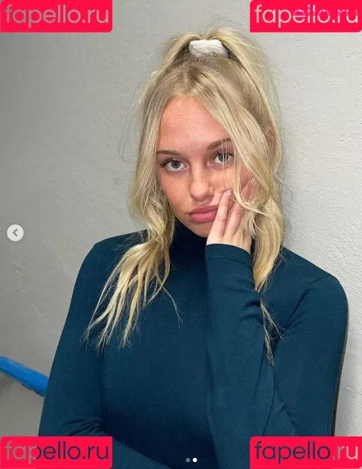 Sophie Riedemann / Sophuckingone / _sophieriedemann / https: Onlyfans Photo Gallery 