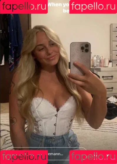 Sophie Riedemann / Sophuckingone / _sophieriedemann / https: Onlyfans Photo Gallery 