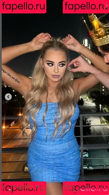 Sophie Riedemann / Sophuckingone / _sophieriedemann / https: Onlyfans Photo Gallery 