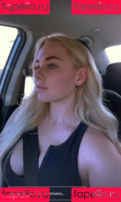 Sophie Riedemann / Sophuckingone / _sophieriedemann / https: Onlyfans Photo Gallery 