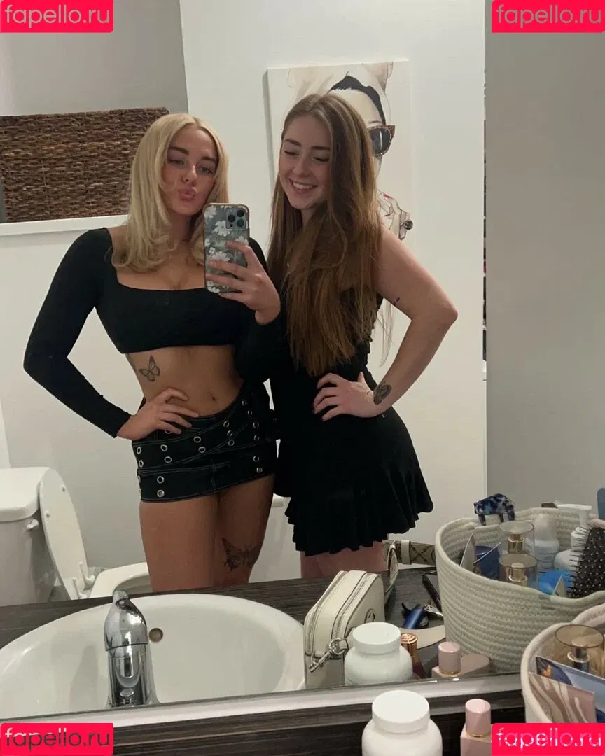 Sophie Riedemann / Sophuckingone / _sophieriedemann / https: Onlyfans Photo Gallery 