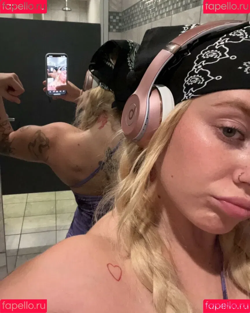 Sophie Riedemann / Sophuckingone / _sophieriedemann / https: Onlyfans Photo Gallery 
