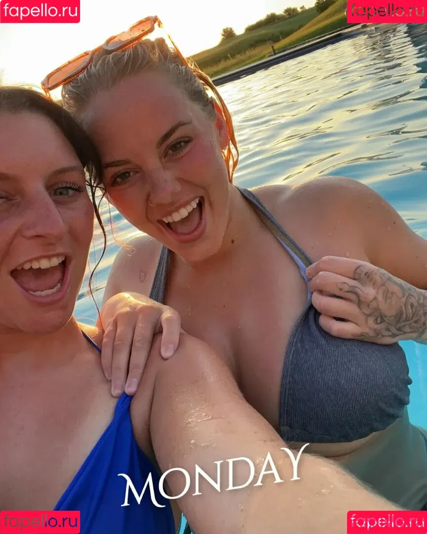 Sophie Riedemann / Sophuckingone / _sophieriedemann / https: Onlyfans Photo Gallery 