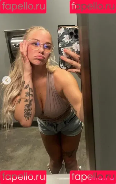 Sophie Riedemann / Sophuckingone / _sophieriedemann / https: Onlyfans Photo Gallery 