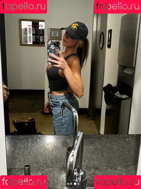 Sophie Riedemann / Sophuckingone / _sophieriedemann / https: Onlyfans Photo Gallery 
