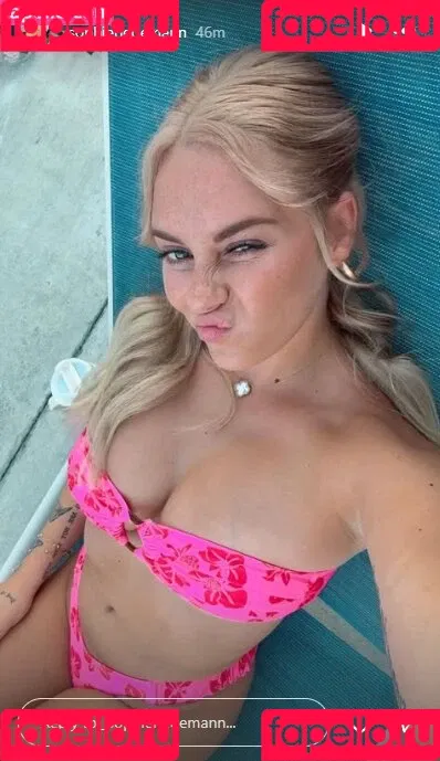 Sophie Riedemann / Sophuckingone / _sophieriedemann / https: Onlyfans Photo Gallery 